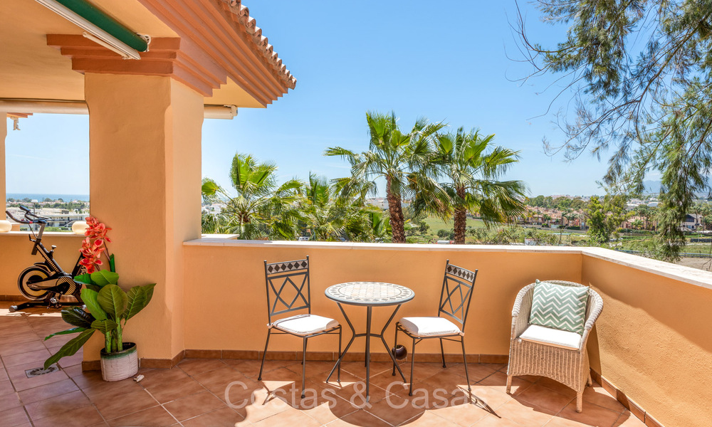 3 bedroom apartment for sale within walking distance to Puerto Banus and the beach in Nueva Andalucia, Marbella 73708