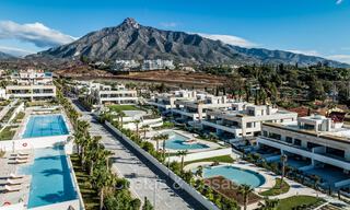 Move-in ready, prestigious duplex apartment for sale in a chic resort-style complex on Marbella’s Golden Mile 73835 