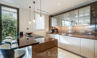 Move-in ready, prestigious duplex apartment for sale in a chic resort-style complex on Marbella’s Golden Mile 73856 