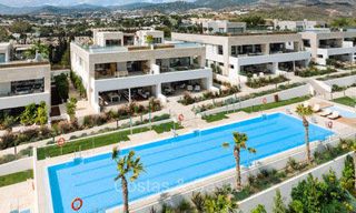 Move-in ready, prestigious duplex apartment for sale in a chic resort-style complex on Marbella’s Golden Mile 73859 