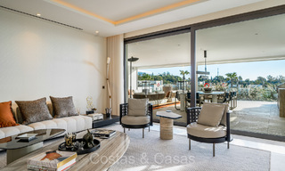 Move-in ready, prestigious duplex apartment for sale in a chic resort-style complex on Marbella’s Golden Mile 73862 