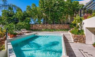 Move-in ready, luxury villa for sale within walking distance of a golf clubhouse on the New Golden Mile, Marbella - Estepona 805988 
