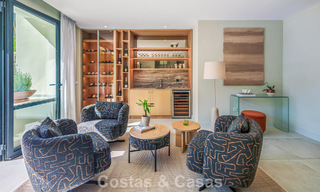 Move-in ready, luxury villa for sale within walking distance of a golf clubhouse on the New Golden Mile, Marbella - Estepona 806005 