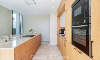 Move-in ready, luxury villa for sale within walking distance of a golf clubhouse on the New Golden Mile, Marbella - Estepona 806008 