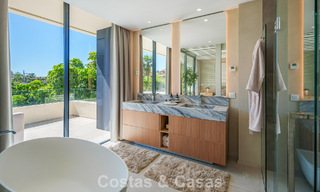 Move-in ready, luxury villa for sale within walking distance of a golf clubhouse on the New Golden Mile, Marbella - Estepona 806023 