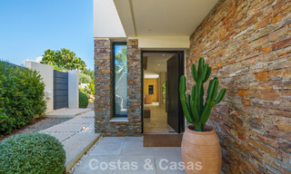 Move-in ready, luxury villa for sale within walking distance of a golf clubhouse on the New Golden Mile, Marbella - Estepona 806031 