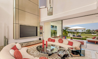 Sophisticated luxury home for sale in a gated complex with panoramic sea views on Marbella’s Golden Mile 74596 