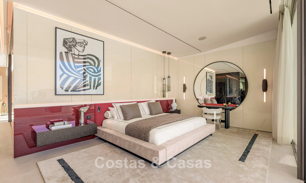 Sophisticated luxury home for sale in a gated complex with panoramic sea views on Marbella’s Golden Mile 74602