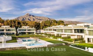 Sophisticated luxury home for sale in a gated complex with panoramic sea views on Marbella’s Golden Mile 74623 