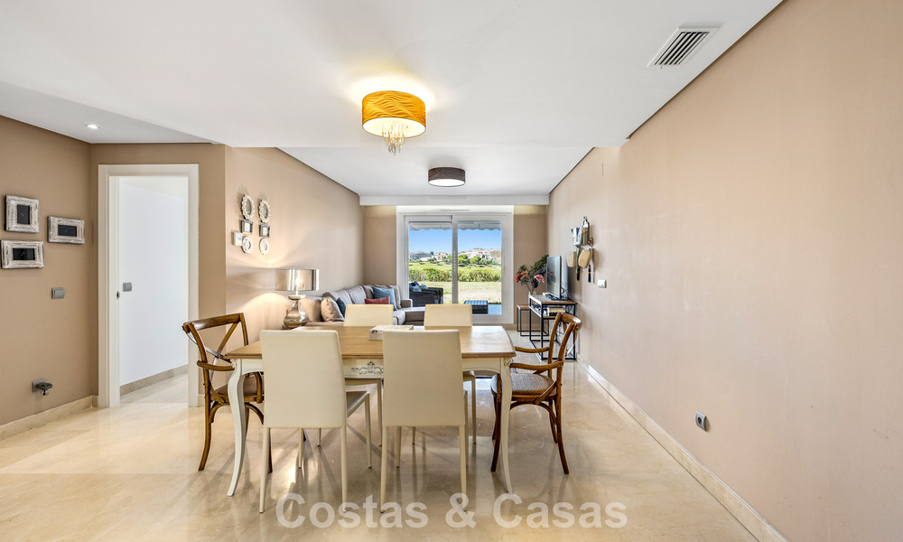 Luxurious 3 bedroom apartment for sale with huge garden in Benahavis - Marbella 773658