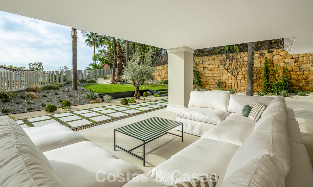 Move-in ready luxury villa with a contemporary Andalusian style for sale in Nueva Andalucia’s Golf Valley, Marbella 773869