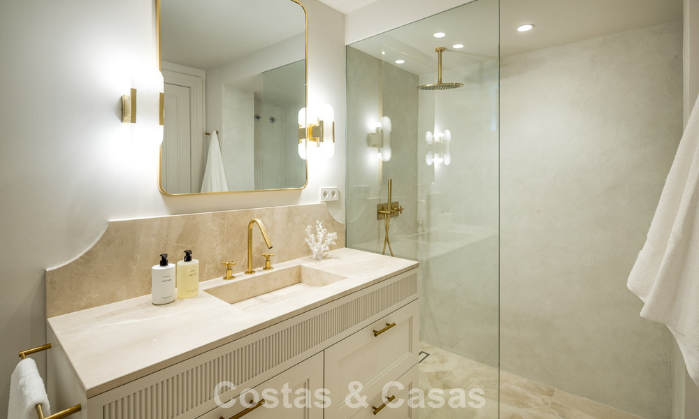 Move-in ready luxury villa with a contemporary Andalusian style for sale in Nueva Andalucia’s Golf Valley, Marbella 773889