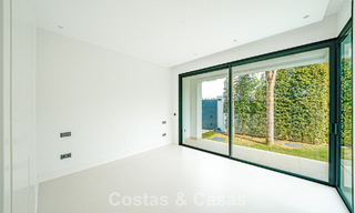 Move-in ready, contemporary new-build villa for sale just a stone's throw from the beach on Marbella's Golden Mile 774316 