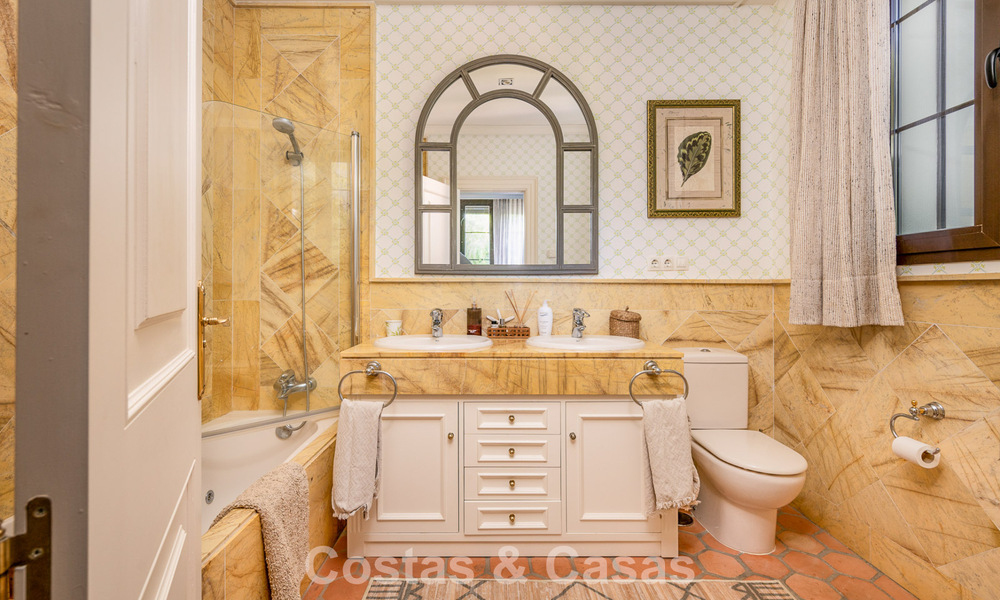 Impressive luxury villa for sale in a prestigious urbanisation within walking distance to the beach in Guadalmina Baja, Marbella 773936