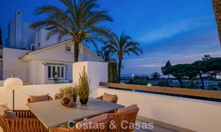 Luxurious renovated apartment with sea views for sale in an exclusive beach complex in Los Monteros, Marbella East 778332 