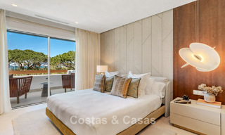 Luxurious renovated apartment with sea views for sale in an exclusive beach complex in Los Monteros, Marbella East 778340 