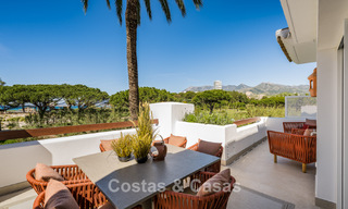 Luxurious renovated apartment with sea views for sale in an exclusive beach complex in Los Monteros, Marbella East 778342 