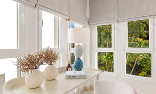 Luxurious renovated apartment with sea views for sale in an exclusive beach complex in Los Monteros, Marbella East 778371 
