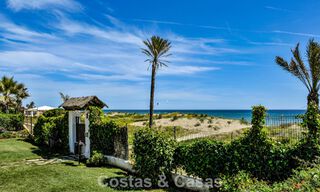 Stylish renovated apartment with sea views for sale in an exclusive beach complex in Los Monteros, Marbella East 776650 