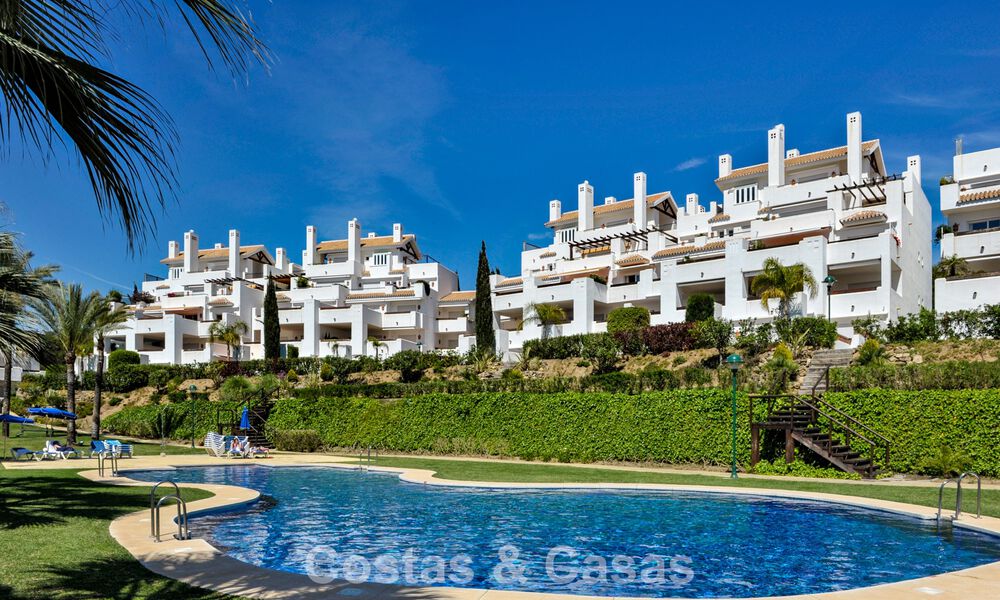 Stylish renovated apartment with sea views for sale in an exclusive beach complex in Los Monteros, Marbella East 776655
