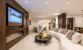 Stylish renovated apartment with sea views for sale in an exclusive beach complex in Los Monteros, Marbella East 778378 