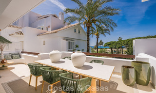 Stylish renovated apartment with sea views for sale in an exclusive beach complex in Los Monteros, Marbella East 778415 