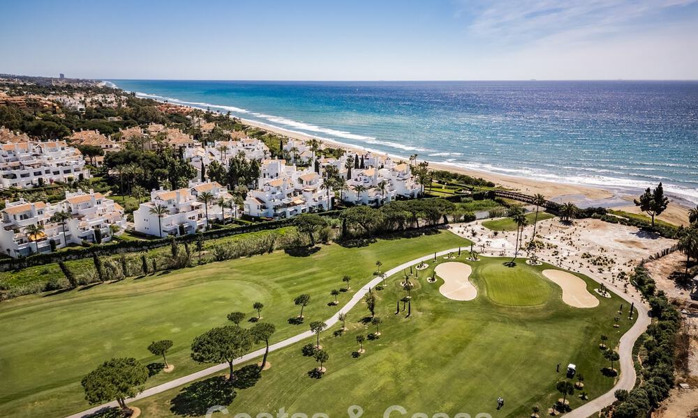 Stylish renovated apartment with sea views for sale in an exclusive beach complex in Los Monteros, Marbella East 778422