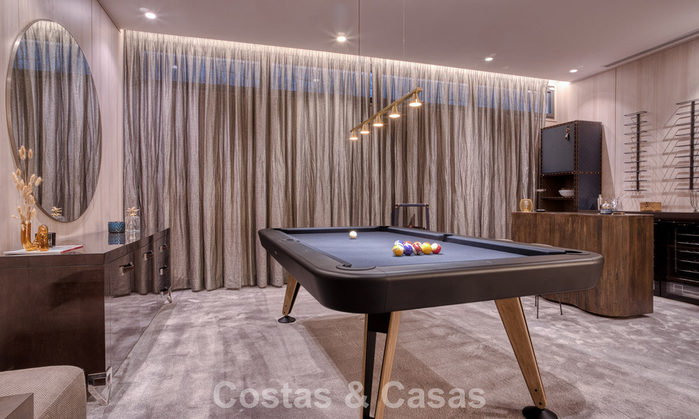 Luxurious duplex apartment for sale with sea views in a high-end Sierra Blanca complex on Marbella’s Golden Mile 774577
