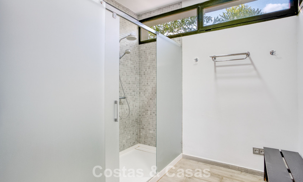 Luxurious duplex apartment for sale with sea views in a high-end Sierra Blanca complex on Marbella’s Golden Mile 774582
