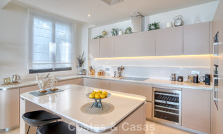 Luxurious duplex apartment for sale with sea views in a high-end Sierra Blanca complex on Marbella’s Golden Mile 774625 