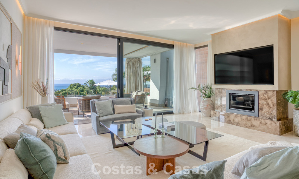 Luxurious duplex apartment for sale with sea views in a high-end Sierra Blanca complex on Marbella’s Golden Mile 774627