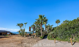 Spacious 3-bedroom apartment with panoramic sea views for sale in a beach complex east of Marbella centre 774647 