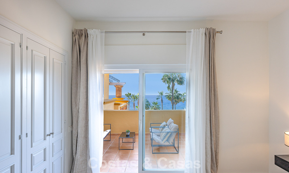 Spacious 3-bedroom apartment with panoramic sea views for sale in a beach complex east of Marbella centre 774662