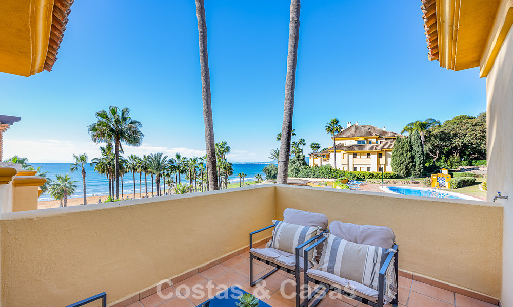 Spacious 3-bedroom apartment with panoramic sea views for sale in a beach complex east of Marbella centre 774664