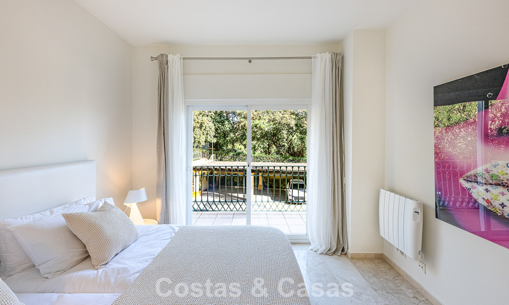 Spacious 3-bedroom apartment with panoramic sea views for sale in a beach complex east of Marbella centre 774671
