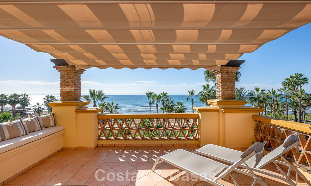 Spacious 3-bedroom apartment with panoramic sea views for sale in a beach complex east of Marbella centre 774711