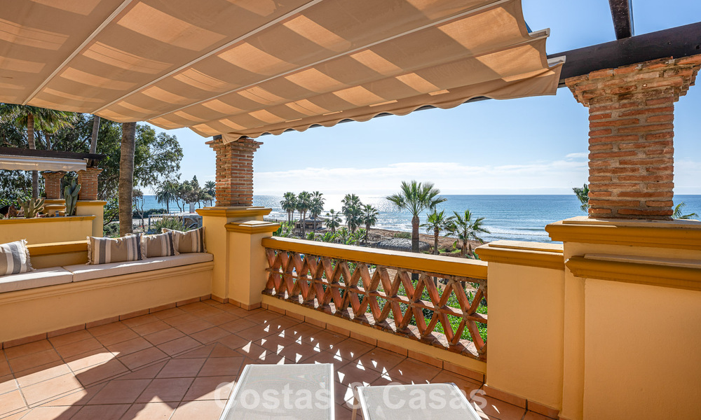 Spacious 3-bedroom apartment with panoramic sea views for sale in a beach complex east of Marbella centre 774712