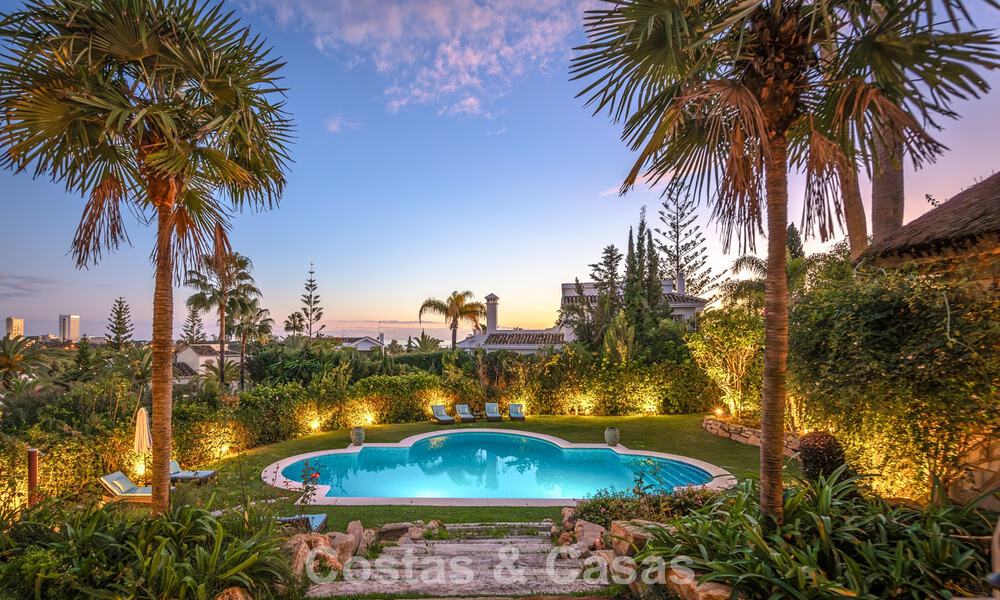 Beautiful Spanish style villa with stunning sea views for sale in Elviria, East Marbella 774800