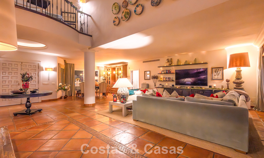 Beautiful Spanish style villa with stunning sea views for sale in Elviria, East Marbella 774811