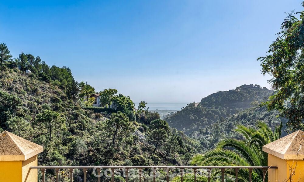 Andalusian luxury villa for sale, in the exclusive and secure area of El Madroñal, Marbella - Benahavis 774815