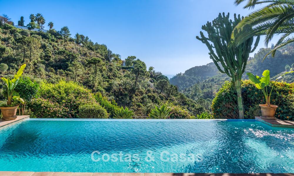 Andalusian luxury villa for sale, in the exclusive and secure area of El Madroñal, Marbella - Benahavis 774816