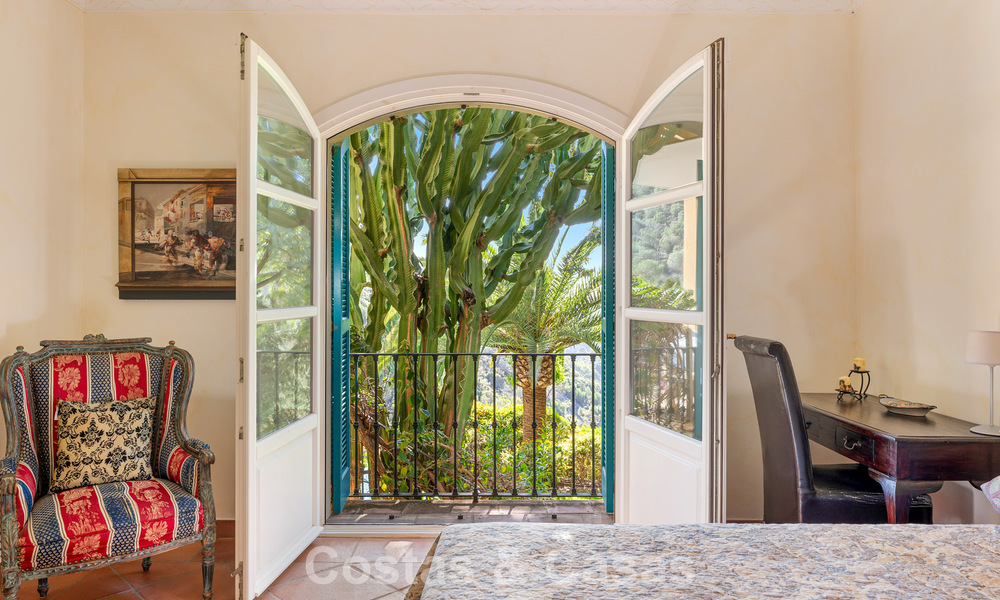 Andalusian luxury villa for sale, in the exclusive and secure area of El Madroñal, Marbella - Benahavis 774823