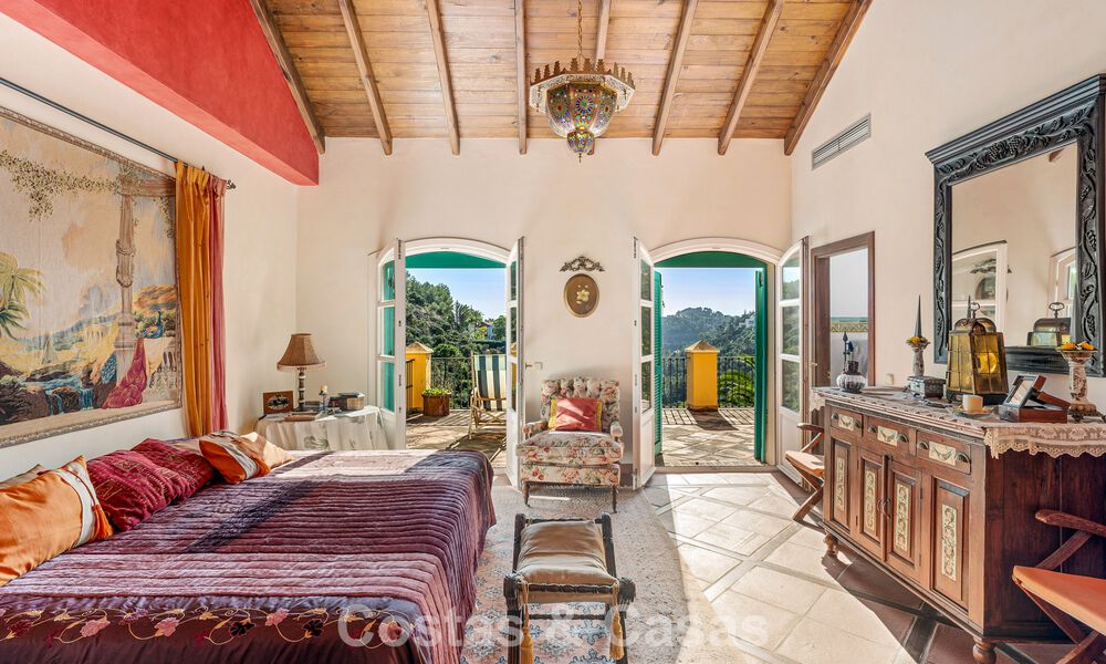 Andalusian luxury villa for sale, in the exclusive and secure area of El Madroñal, Marbella - Benahavis 774834