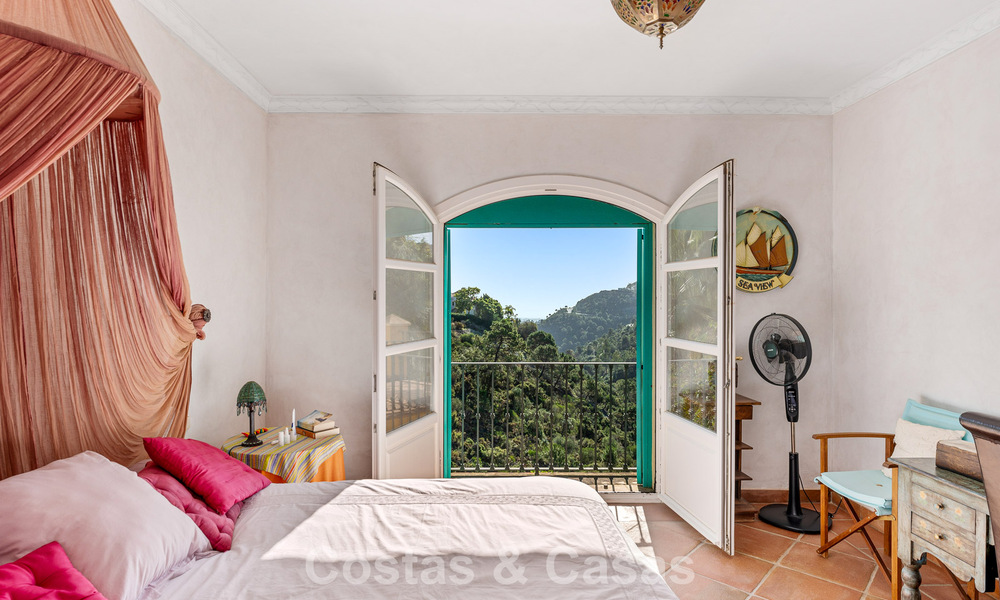 Andalusian luxury villa for sale, in the exclusive and secure area of El Madroñal, Marbella - Benahavis 774835