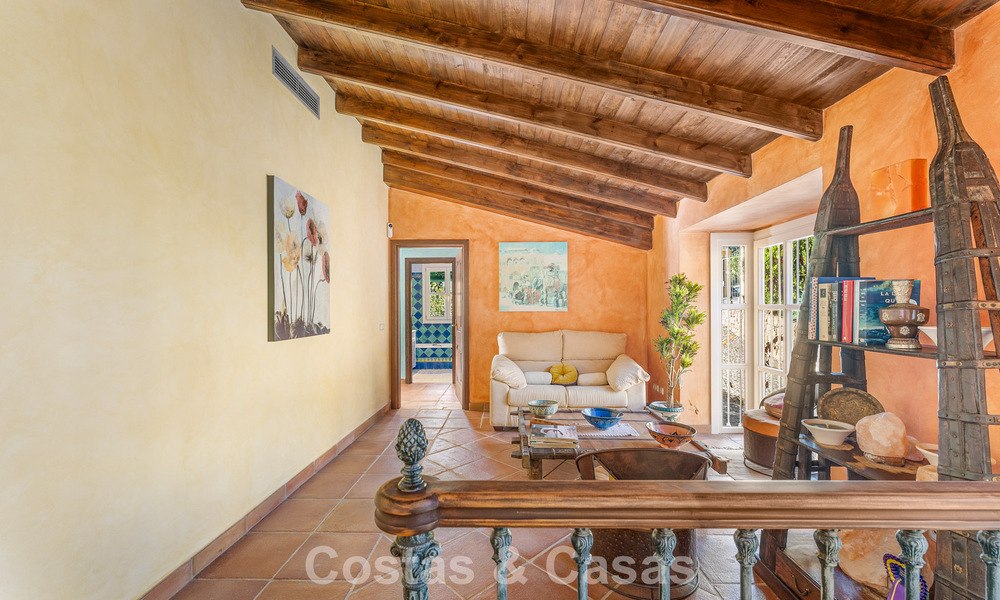 Andalusian luxury villa for sale, in the exclusive and secure area of El Madroñal, Marbella - Benahavis 774836