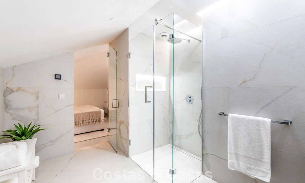 Stunning double penthouse with sea views for sale within walking distance of Puerto Banus, Marbella 774855