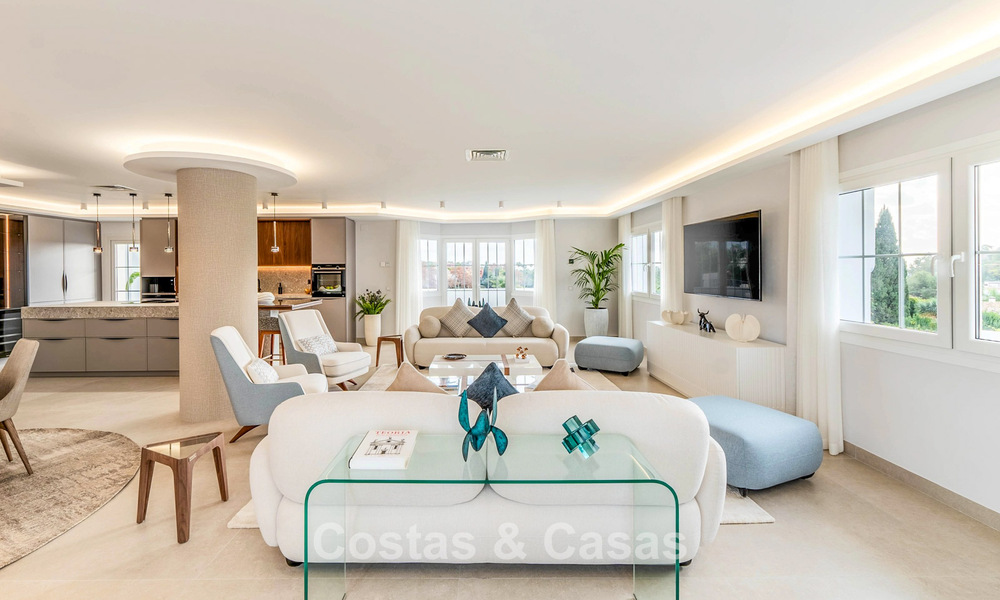 Stunning double penthouse with sea views for sale within walking distance of Puerto Banus, Marbella 774857