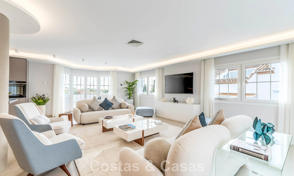 Stunning double penthouse with sea views for sale within walking distance of Puerto Banus, Marbella 774859