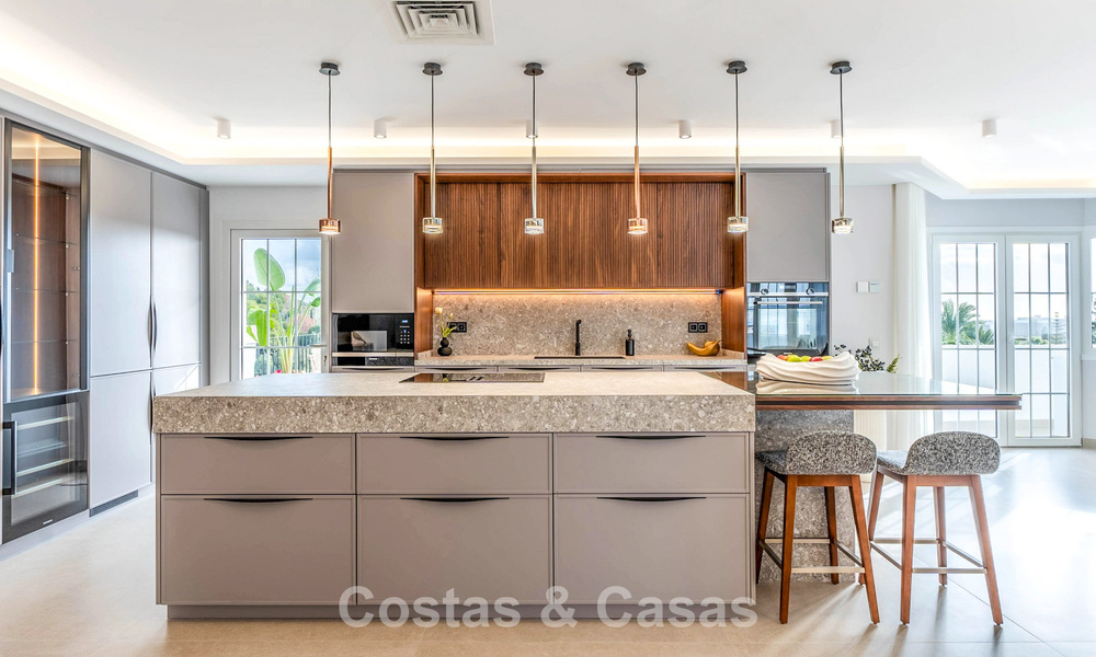 Stunning double penthouse with sea views for sale within walking distance of Puerto Banus, Marbella 774865