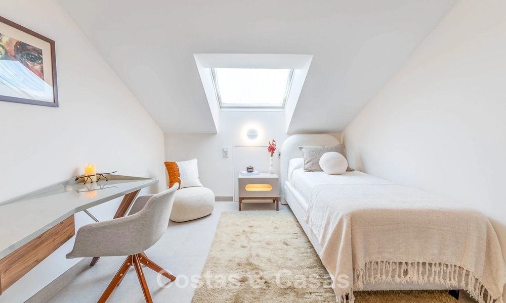 Stunning double penthouse with sea views for sale within walking distance of Puerto Banus, Marbella 774881